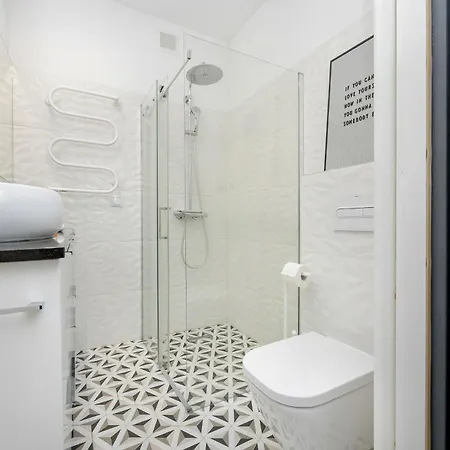 Center Turquoise By Renters *